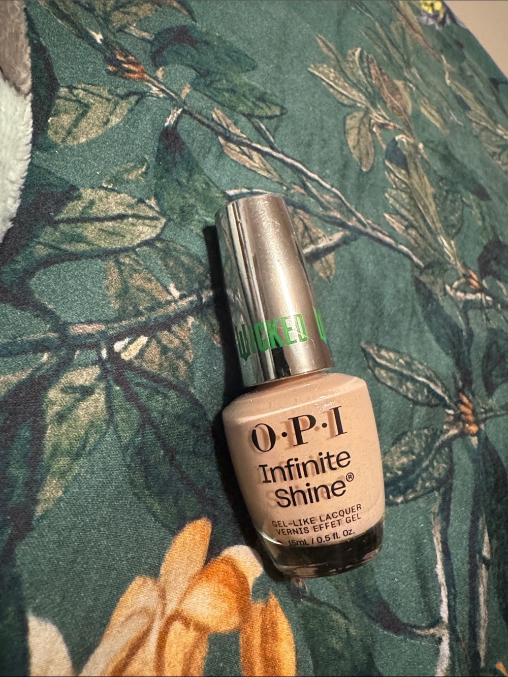 OPI Infinite Shine wicked the ga is silent Glinda